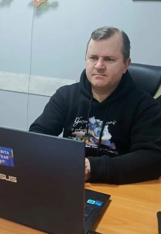 Гуманітарний штаб Херсонської ОВА розподіляє генератори та паливо