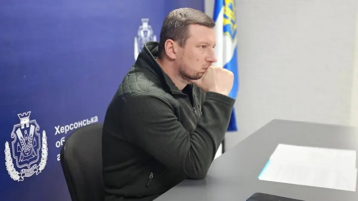Нарада в Херсонській ОВА щодо корегування роботи громадського транспорту через посилення дронових атак 1