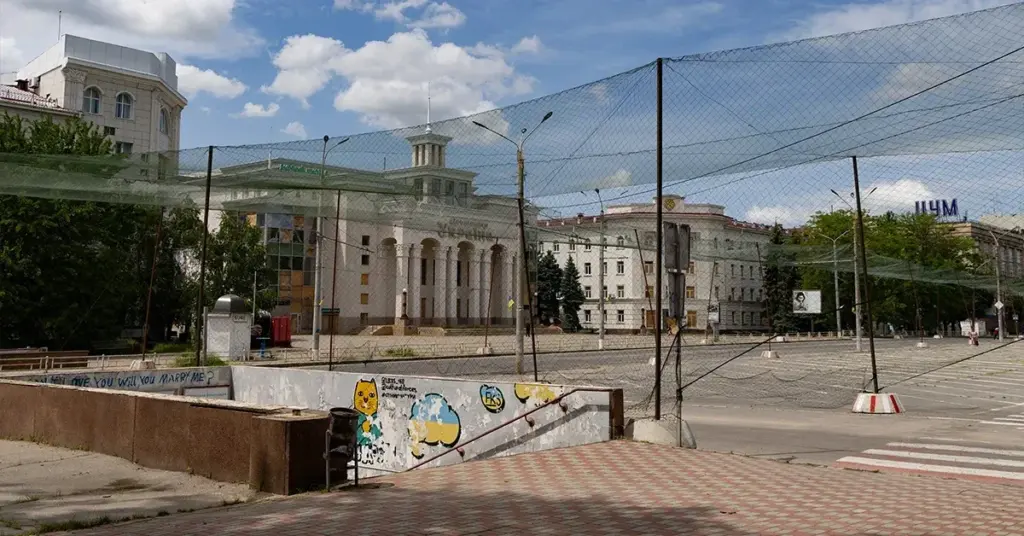 Херсон щодня під тисячею ударів РФ, 5,5 тисяч дронових атак на область щотижня