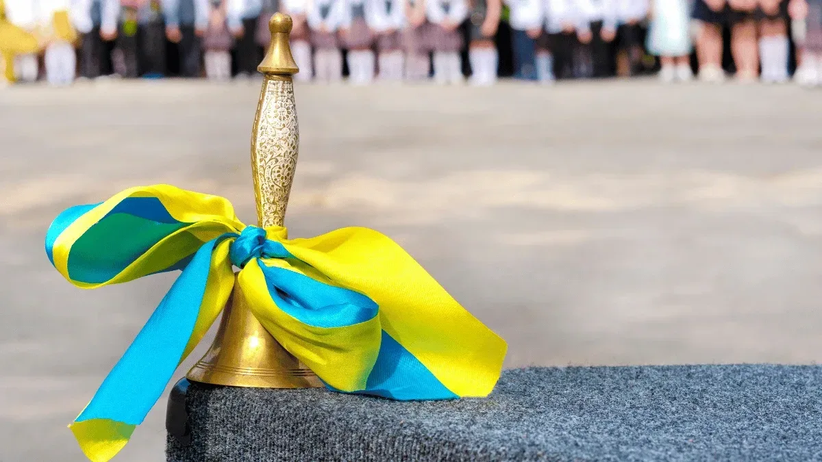 План трансформації освітньої мережі Херсона, що передбачає створення п'яти ліцеїв та зменшення кількості гімназій до 2027 року. 4