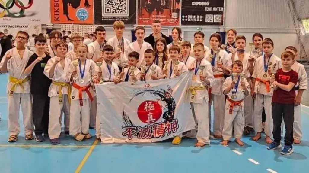 Херсонські каратисти здобули 17 нагород на чемпіонаті в Миколаєві