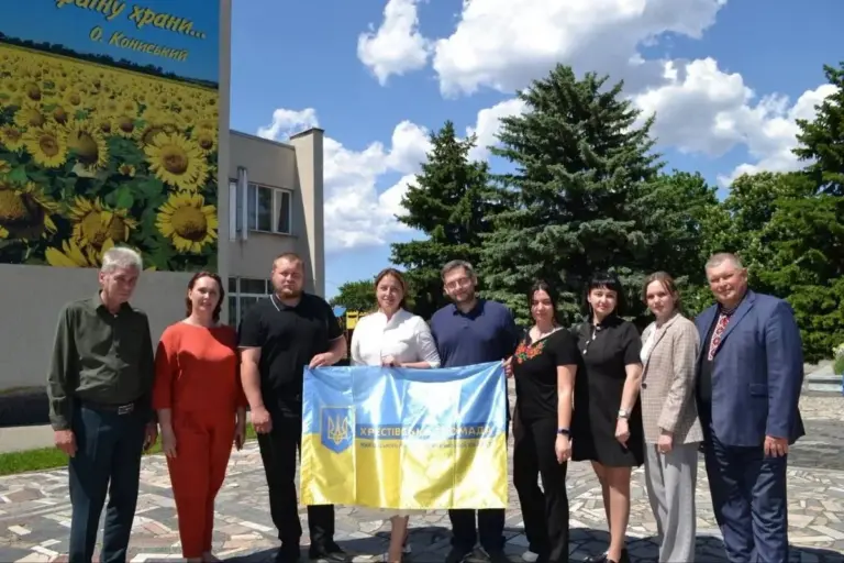 Делегація Хрестівської громади відвідала Драбівський ліцей на Черкащині