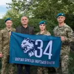Український військовий Микола Єрьоменко, який повернувся з російського полону, в формі