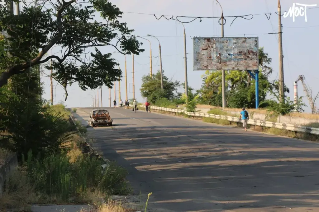 На мосту в Херсоні виявлено міни «Пряник» та «Пелюстка»