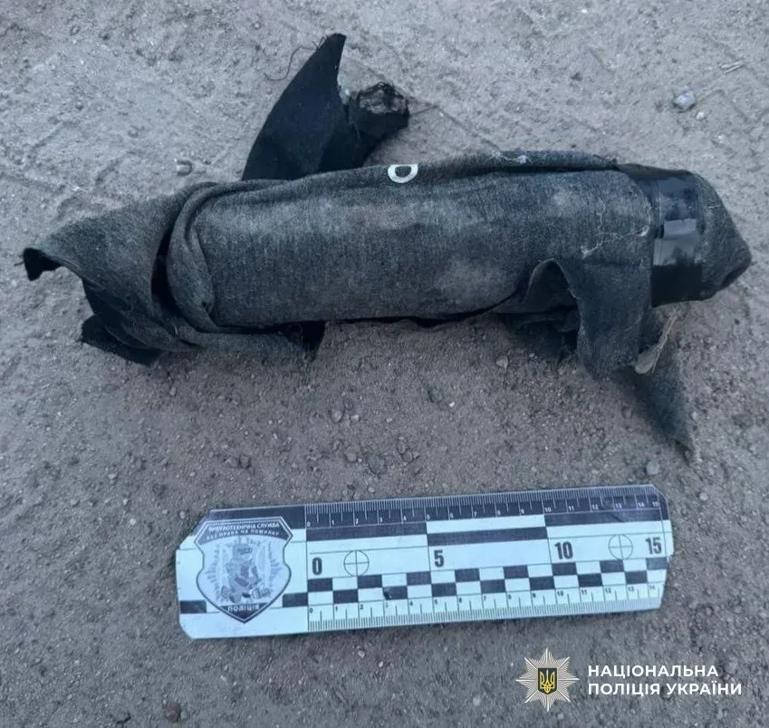 Російські військові мінують житлові квартали Херсона, використовуючи різні типи вибухових пристроїв. 5