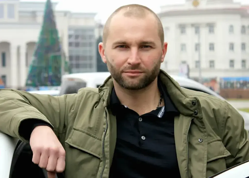 Окупаційний керівник Каховки Філіпчук виплатить 8,3 тисячі доларів боргу за автокредит