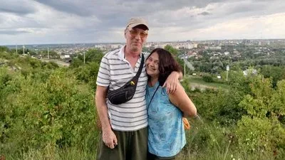 Алла Черній, переселенка з Херсона, у 59 років здобула нову професію монтажниці в Івано-Франківську. 5