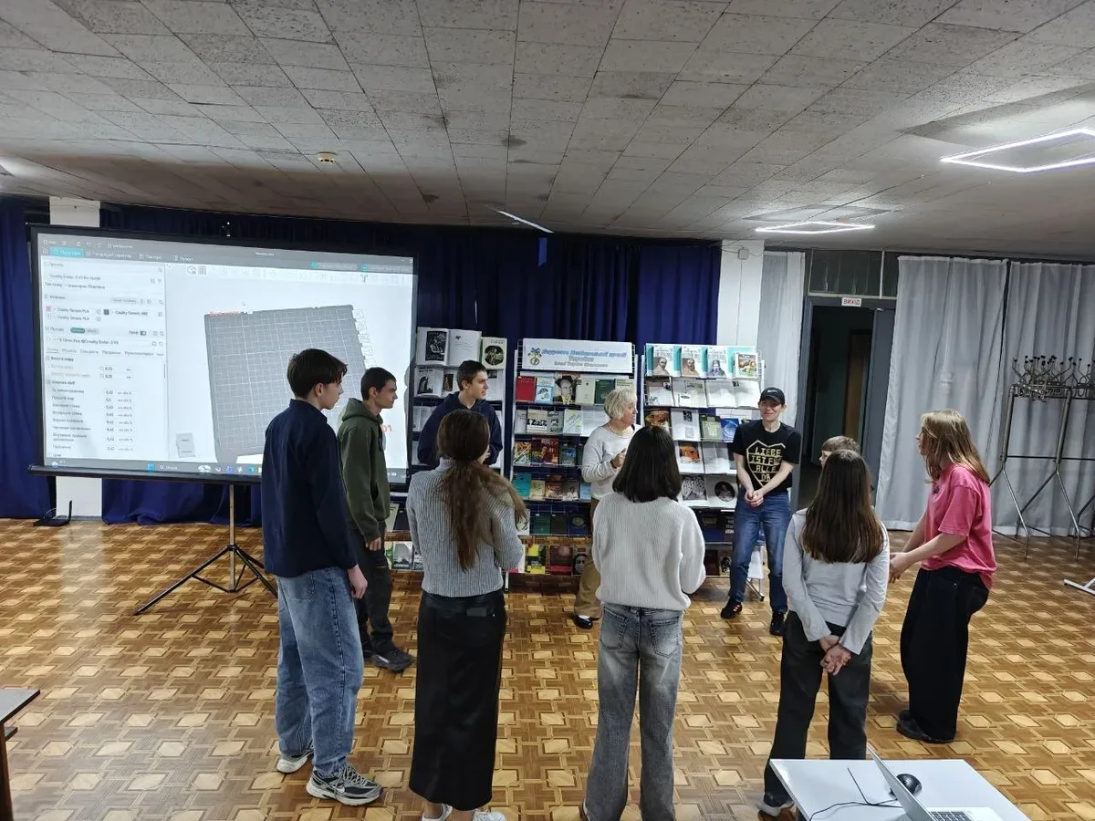 Діти-переселенці з Херсонщини на майстер-класі з 3D-моделювання від ХНТУ 5