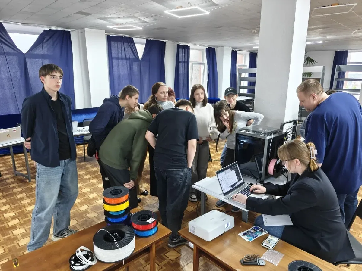 Діти-переселенці з Херсонщини на майстер-класі з 3D-моделювання від ХНТУ 6