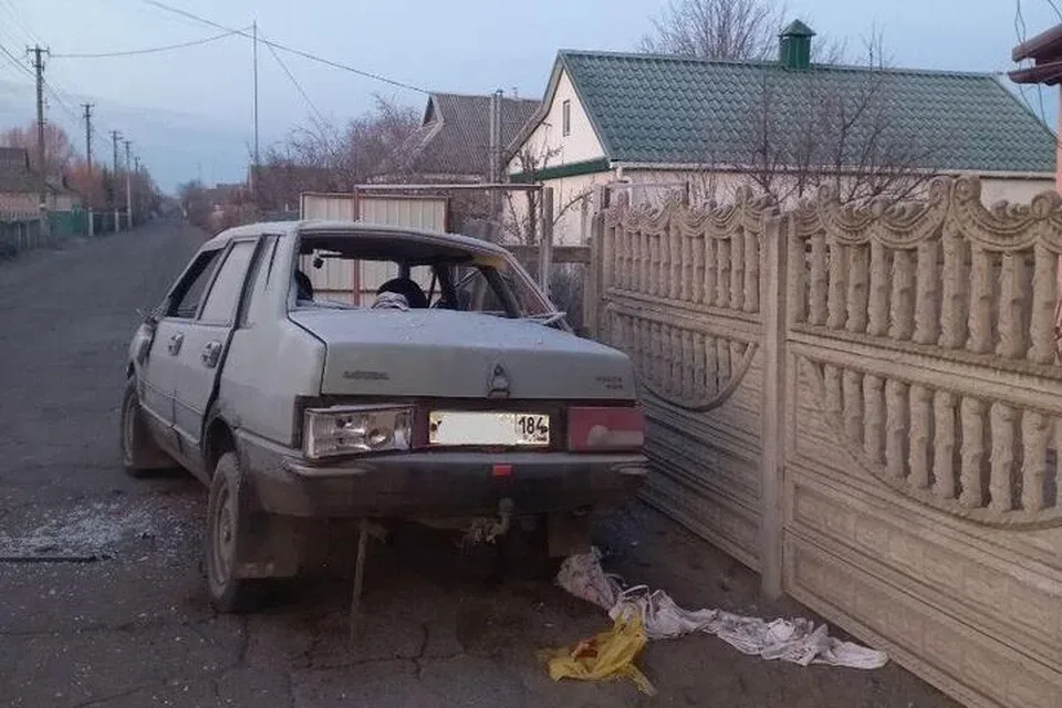 Зруйновані будинки та відсутність світла у Старій Збур'ївці на Херсонщині, що потерпає від російської окупації та обстрілів. 6