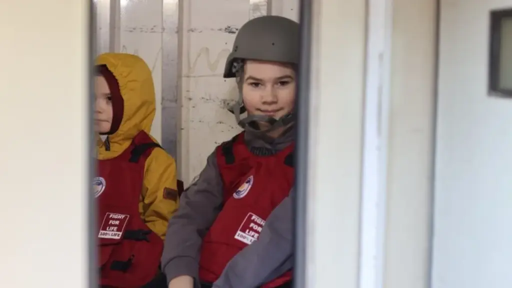 Поліція Херсонщини евакуювала сім’ю з дітьми та подружжя з-під обстрілів