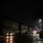 Знеструмлені будинки в Херсоні або Запоріжжі під час відключення світла