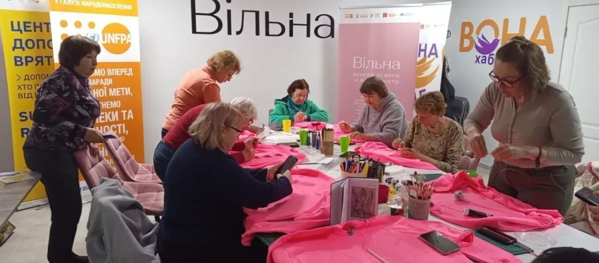 Жінки на груповому занятті або консультації в просторі «Вільна» у Херсоні 1