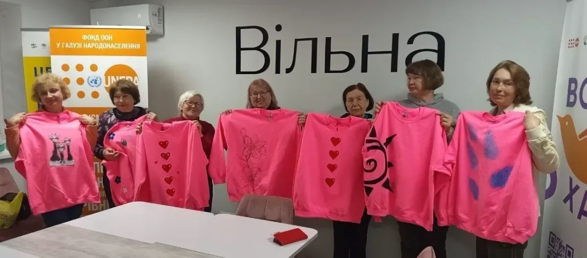 Жінки на груповому занятті або консультації в просторі «Вільна» у Херсоні 2
