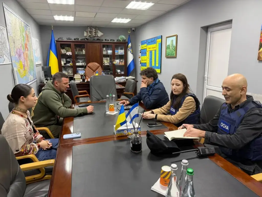 Російські дрони атакували авто місії ООН у Херсоні: Прокудін зустрівся з Де Доменіко