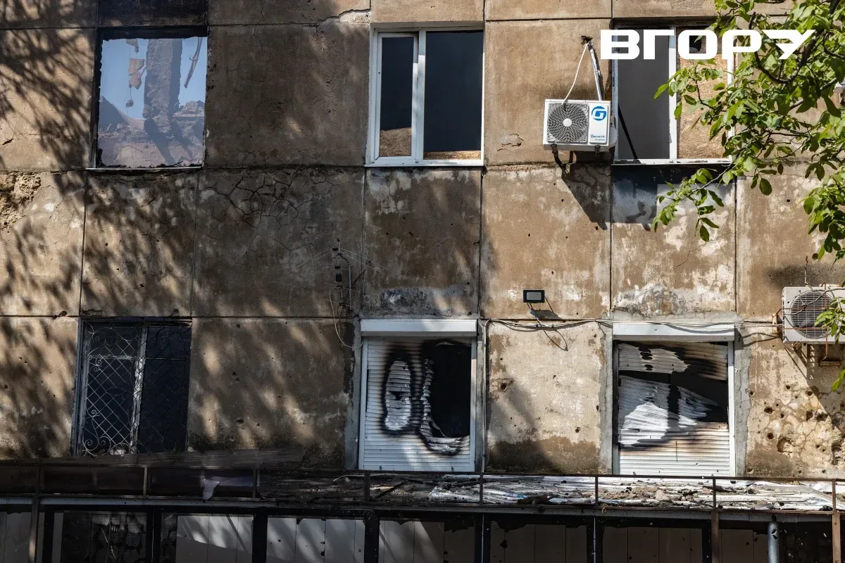 Наслідки російського обстрілу в Херсоні 16 травня, зруйновані та пошкоджені будівлі 1