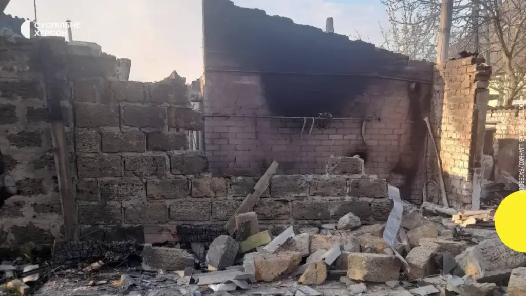 Російські війська обстріляли Комишани поблизу Херсона: загинув чоловік, двоє поранені