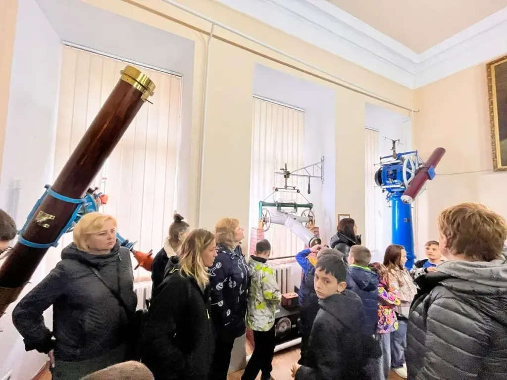 Сім’ї з Херсонщини відвідали Миколаївську астрономічну обсерваторію