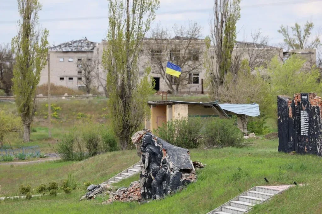 Відновлення адміністративної будівлі у селі Благодатівка на Херсонщині. 1