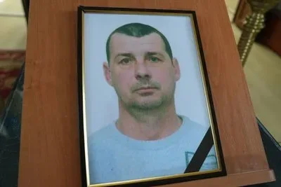 Церемонія прощання з військовослужбовцем Вячеславом Гаркушею у Херсоні 1