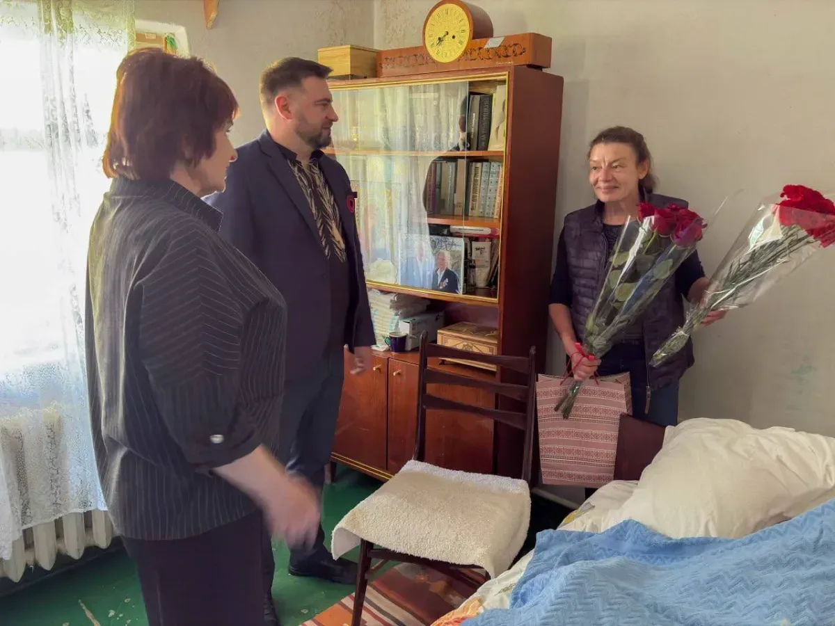 У Херсоні привітання ветеранів Другої світової війни, яким виповнилося понад 100 років, за їхню мужність та стійкість. 2