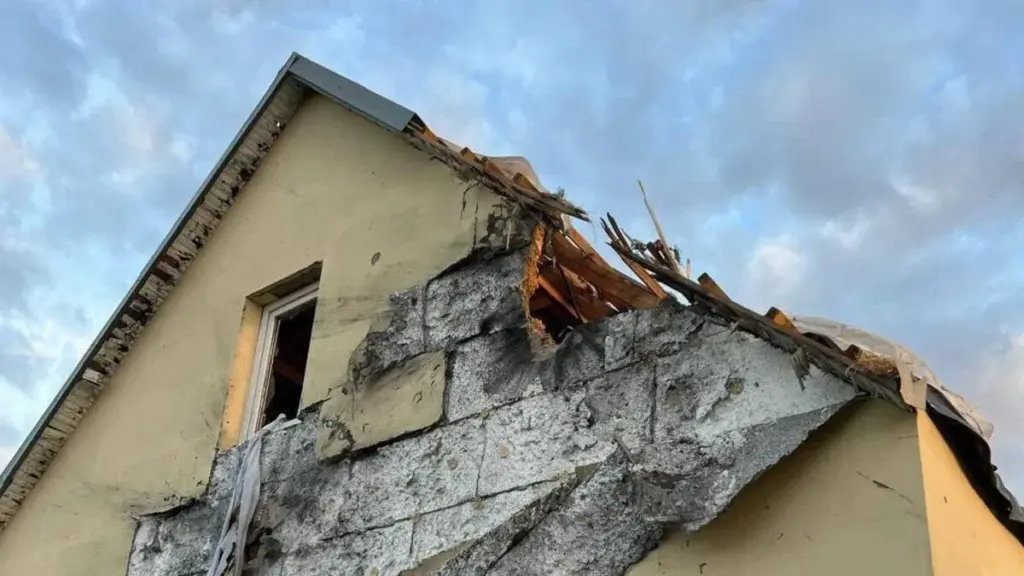 У передмісті Херсона дрони пошкодили будинок у Зеленівці