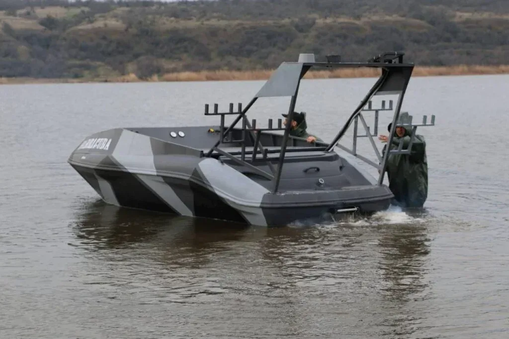 Морський дрон "Barracuda" атакує ворожий човен на Херсонщині 6
