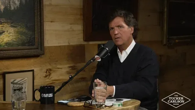 Юлія Мендель дає інтерв'ю Такеру Карлсону 2