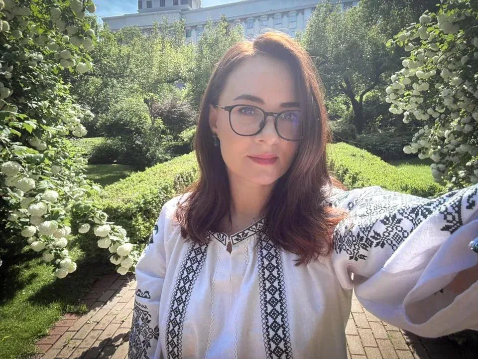 Юлія Свириденко показала вишиванку від майстрів з Херсонщини