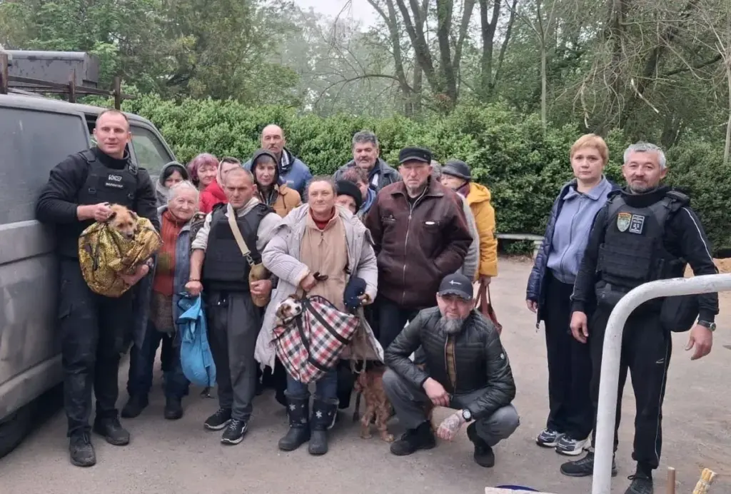 З Берислава евакуювали 15 жителів, серед них травмовані