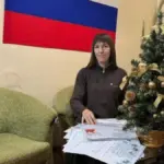 Символічне зображення правосуддя або судового процесу проти колаборантки з Нової Каховки