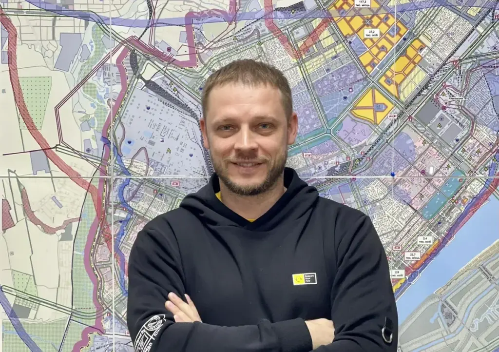 Заступник мера Херсона Віталій Бєлобров купив квартиру під Одесою в кредит до 2048 року
