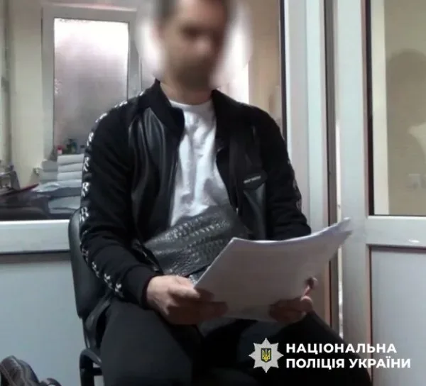 Жителю Херсона загрожує штраф за незаконний збут 870 літрів алкоголю
