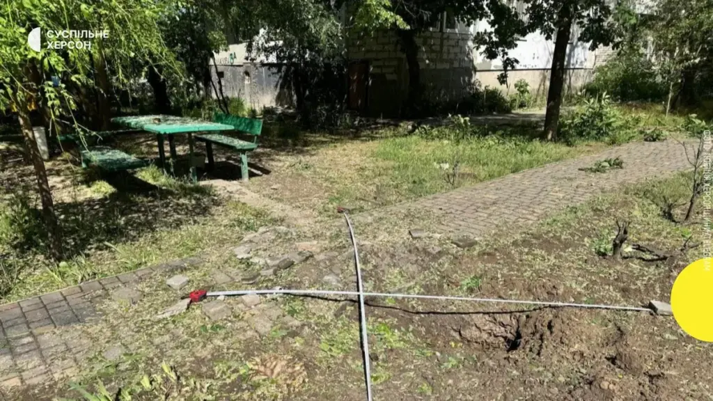 70-річний чоловік поранений у Корабельному районі Херсона після атаки дрона