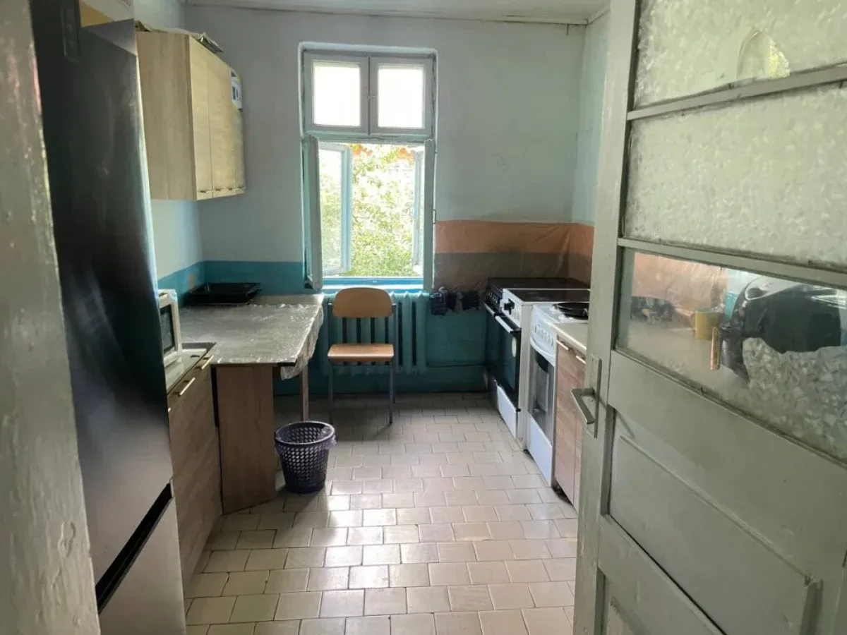 Літня жінка розповідає про життя у прихистку на Буковині після виїзду з Херсона. 1