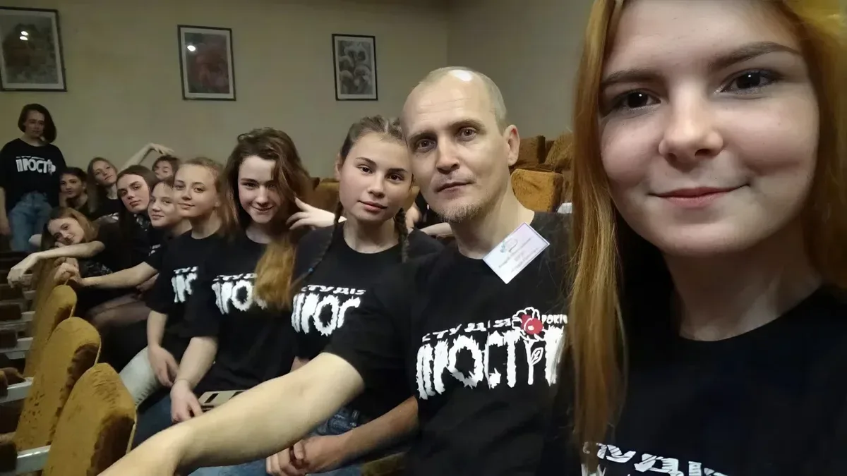 Зруйнований Будинок культури у Великій Олександрівці після ракетного удару "Іскандера". 4