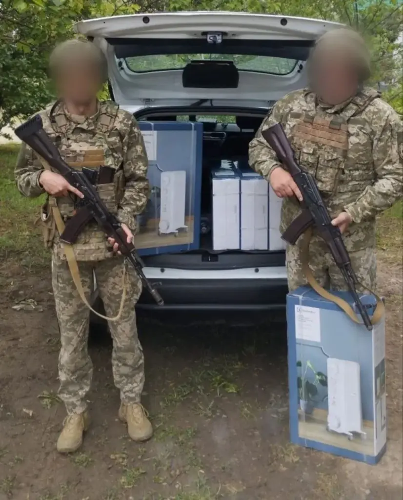 Чаплинська громада передала побутову техніку та сітки військовим