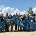 Четверо українських захисників повертаються з полону, їх зустрічають медики та військові
