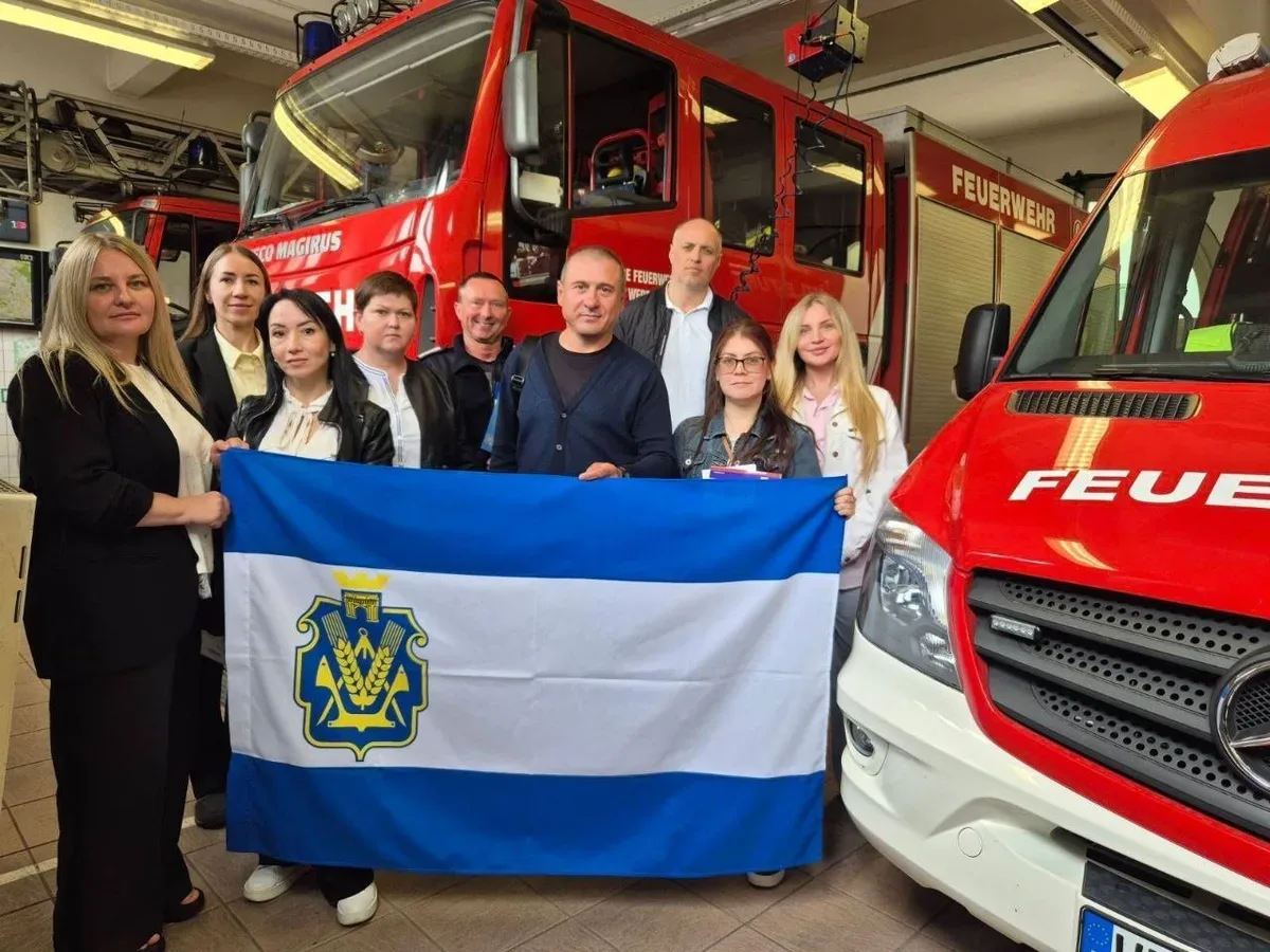 Делегація з Херсонщини зустрічається з представниками міста Вердау у Німеччині для обговорення співпраці. 7