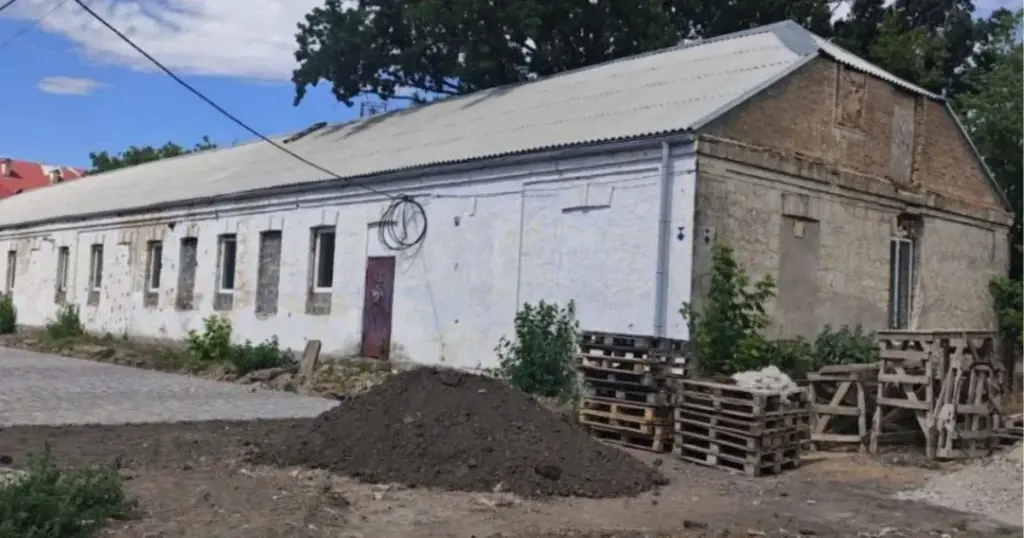Директор компанії з Дніпра підозрюється у привласненні 408 тисяч гривень на ремонті музею на Херсонщині