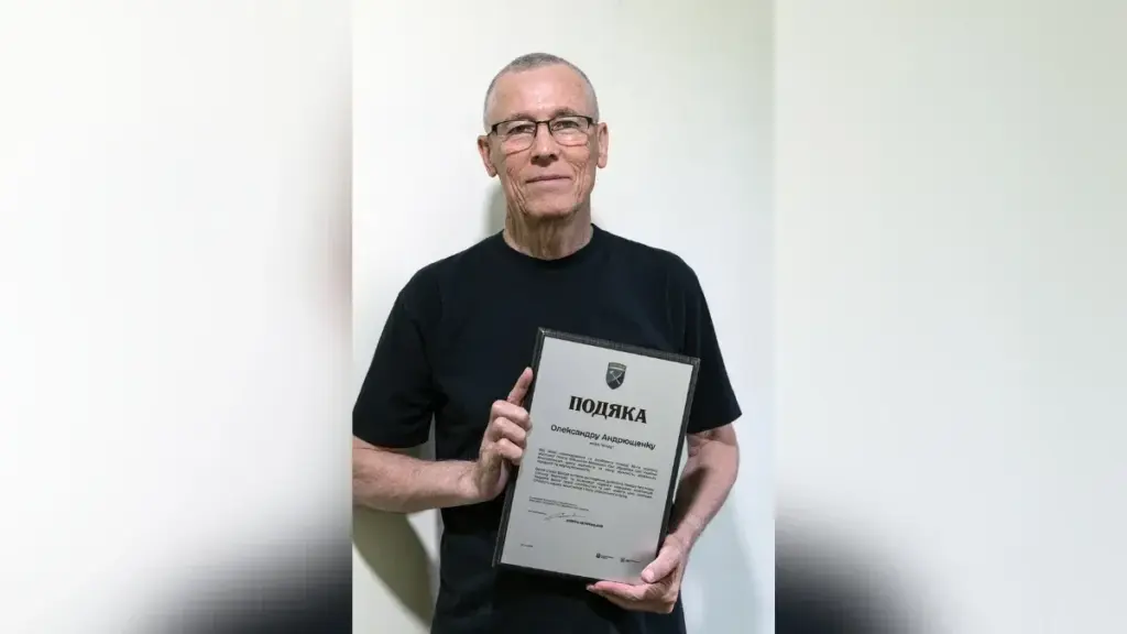 Фотокореспондент «Вгору» Олександр Андрющенко отримав подяку від морпіхів