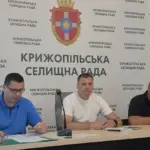 Представники Генічеської та Крижопільської громад обговорюють співпрацю та допомогу дітям та оборонцям