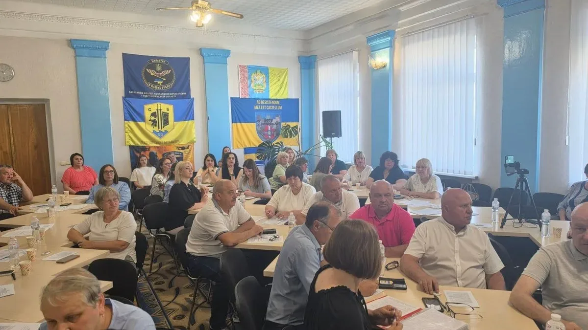 Представники Генічеської та Крижопільської громад обговорюють співпрацю та допомогу дітям та оборонцям 2