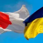Нові сміттєві контейнери від Японії для Херсона, встановлені на вулиці міста.