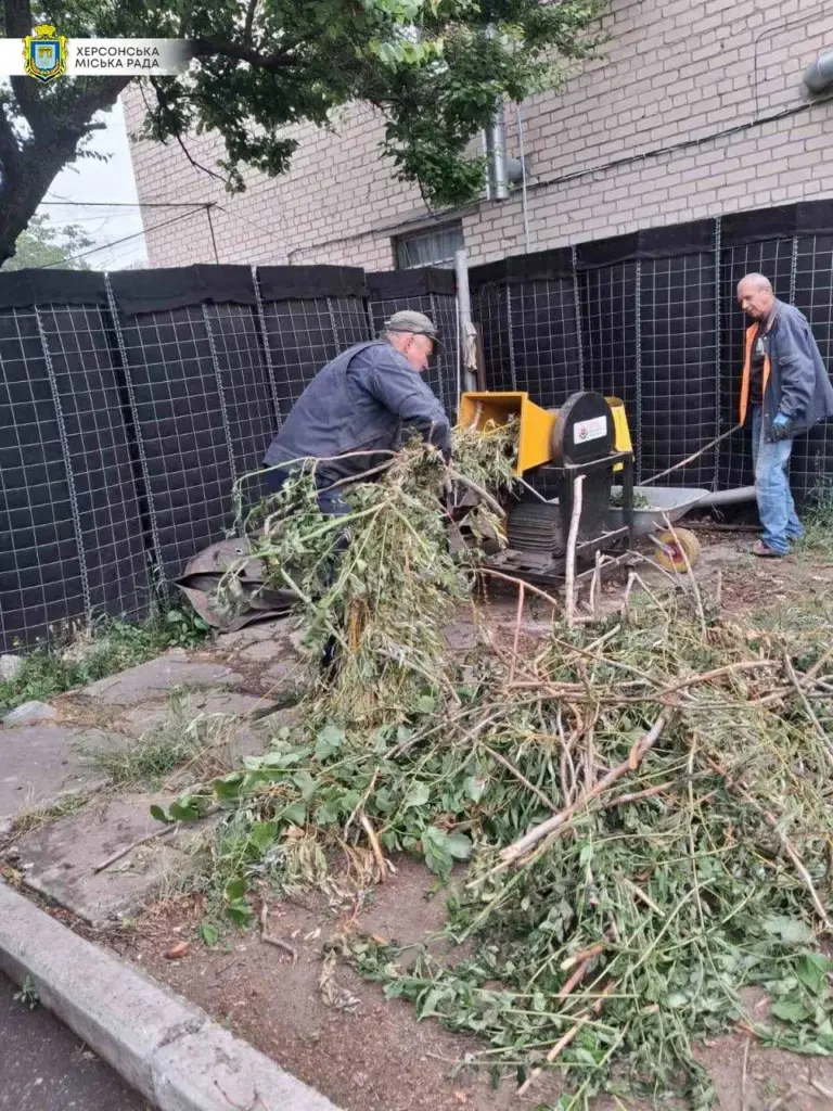 «Херсонміськсвітло» за тиждень ліквідувало наслідки обстрілів на 19 локаціях