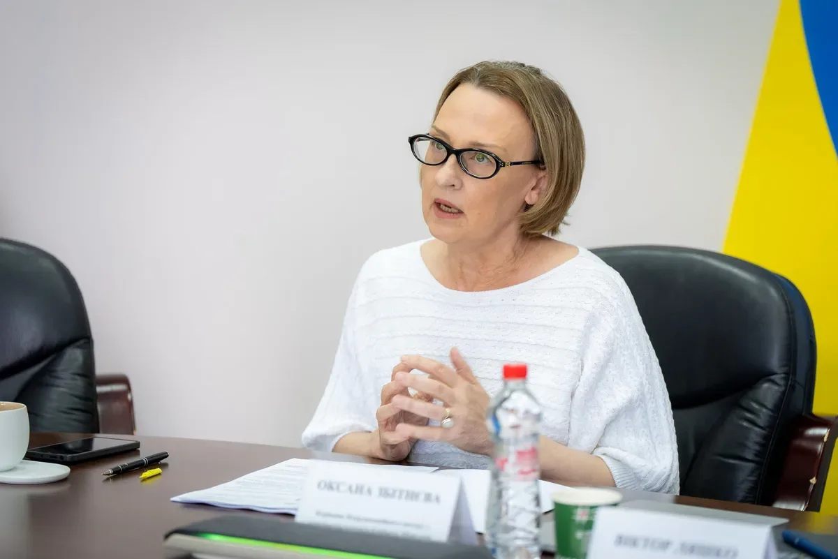 Символічне зображення ментального здоров'я або підтримки, що ілюструє успіх Херсонщини у психосоціальній підтримці. 2