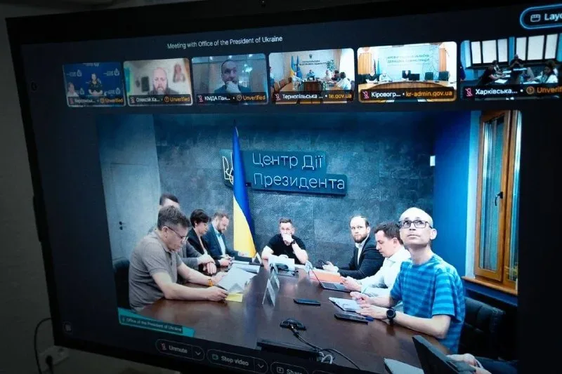 Учасники онлайн-наради обговорюють важливі питання для Херсонщини: мобілізація, захист енергетики та житло для ВПО 2
