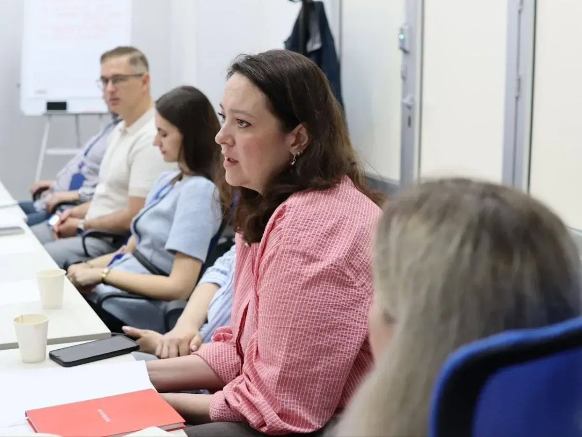 Представники Херсонської громади на зустрічі з МОМ у Миколаєві, обговорюють надання екстреної допомоги 3