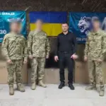 Українські морські піхотинці приймають нові дрони-перехоплювачі в Херсоні.