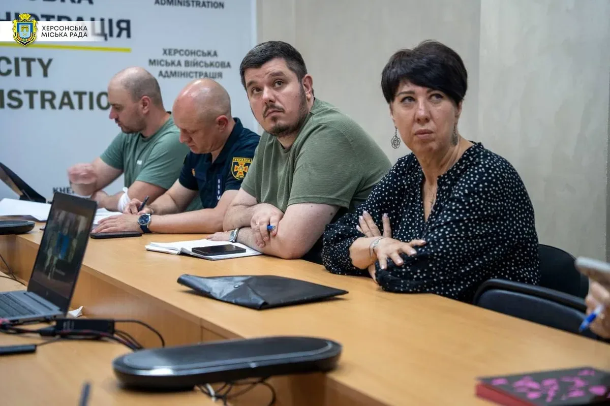 Засідання комісії з питань евакуації у Херсонській МВА під головуванням Михайла Линецького 4